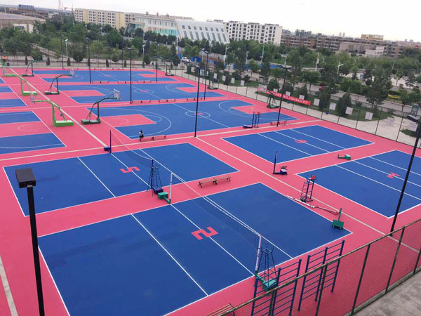 酒泉技術(shù)學(xué)校排球場